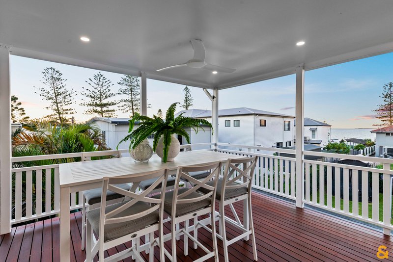 Photo - 11 Waterloo Esplanade, Wynnum QLD 4178 - Image 33