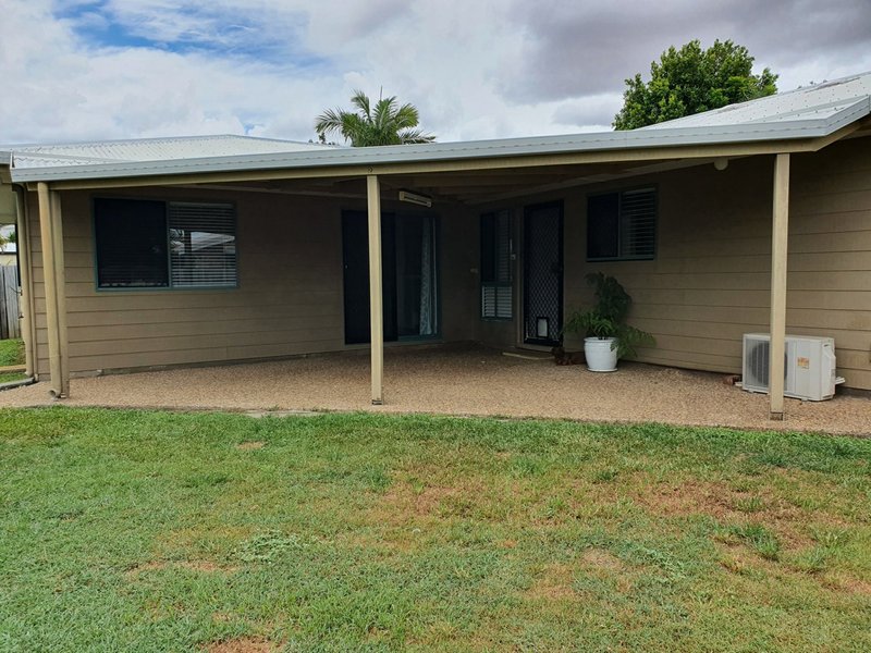 Photo - 11 Wattora Close, Boyne Island QLD 4680 - Image 8