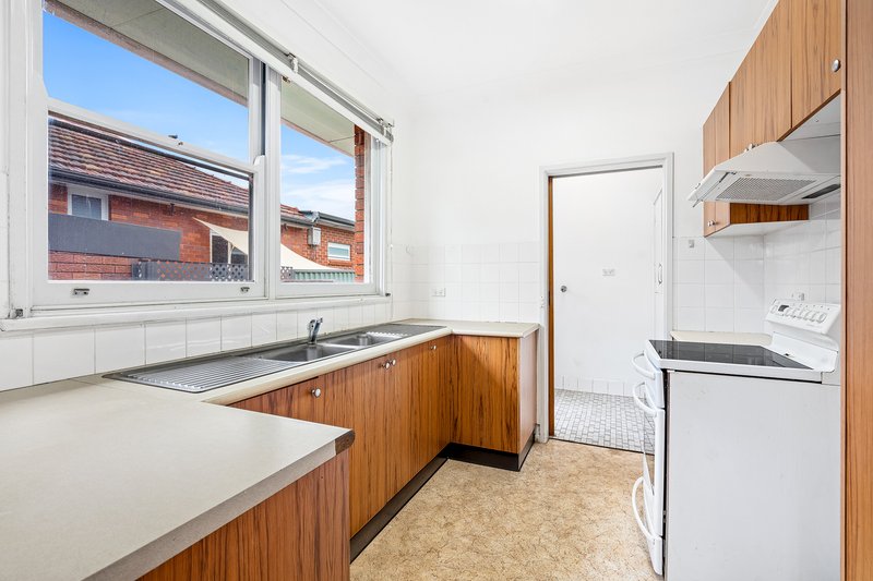 Photo - 11 Waycott Avenue, Kingsgrove NSW 2208 - Image 3