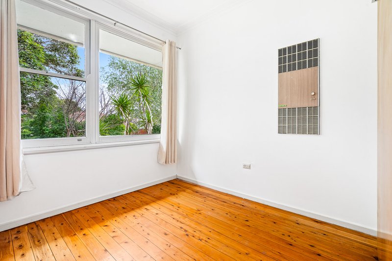 Photo - 11 Waycott Avenue, Kingsgrove NSW 2208 - Image 4
