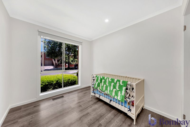 Photo - 1/1 Weemala Court, Meadow Heights VIC 3048 - Image 10