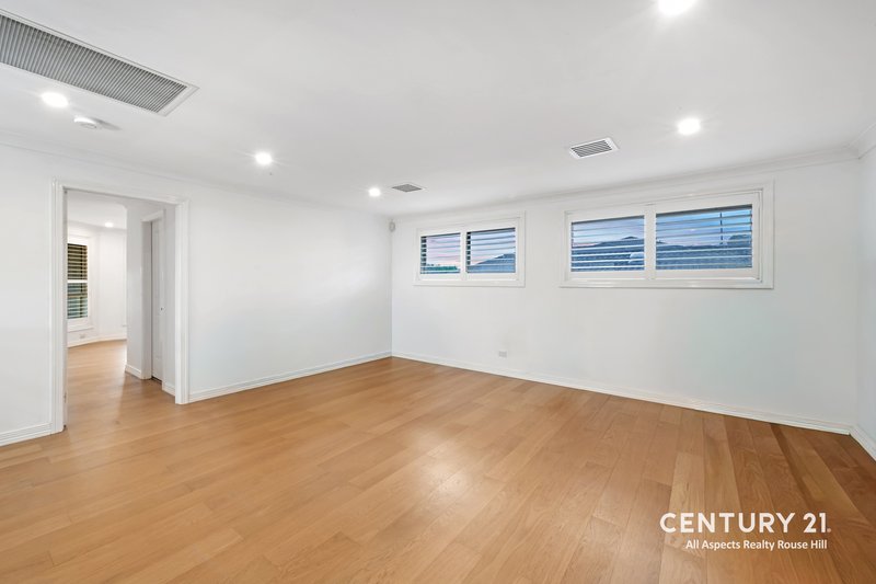 Photo - 11 Weeroona Place, Rouse Hill NSW 2155 - Image 9