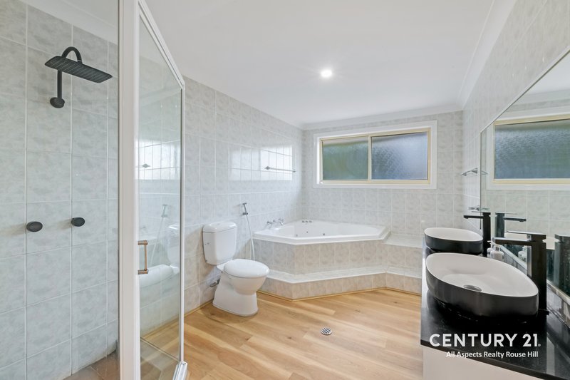Photo - 11 Weeroona Place, Rouse Hill NSW 2155 - Image 12