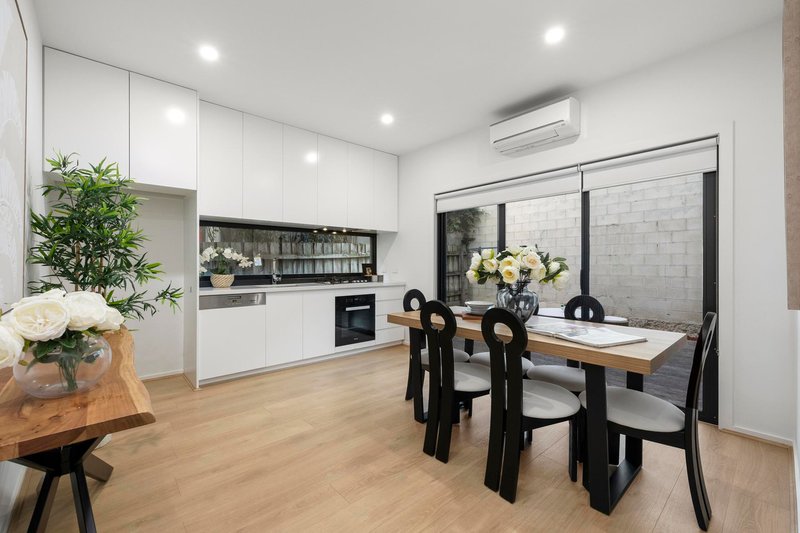 Photo - 11 Wellington Street, Cremorne VIC 3121 - Image 3
