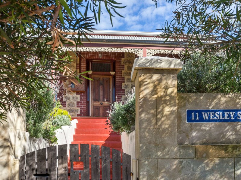 Photo - 11 Wesley Street, South Fremantle WA 6162 - Image 7