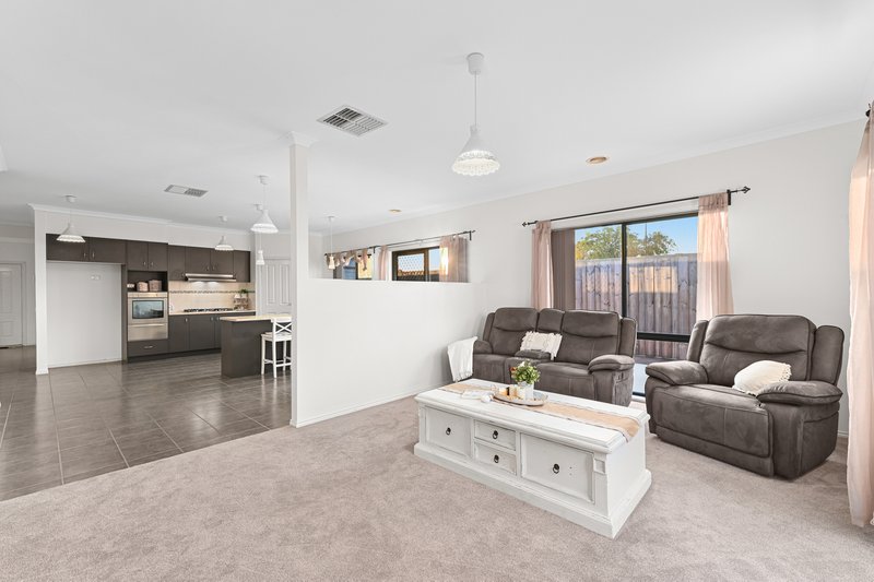 Photo - 11 Westhorpe Crescent, Mernda VIC 3754 - Image 6