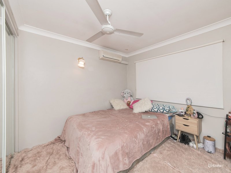 Photo - 11 Westmoreland Street, Kawana QLD 4701 - Image 5