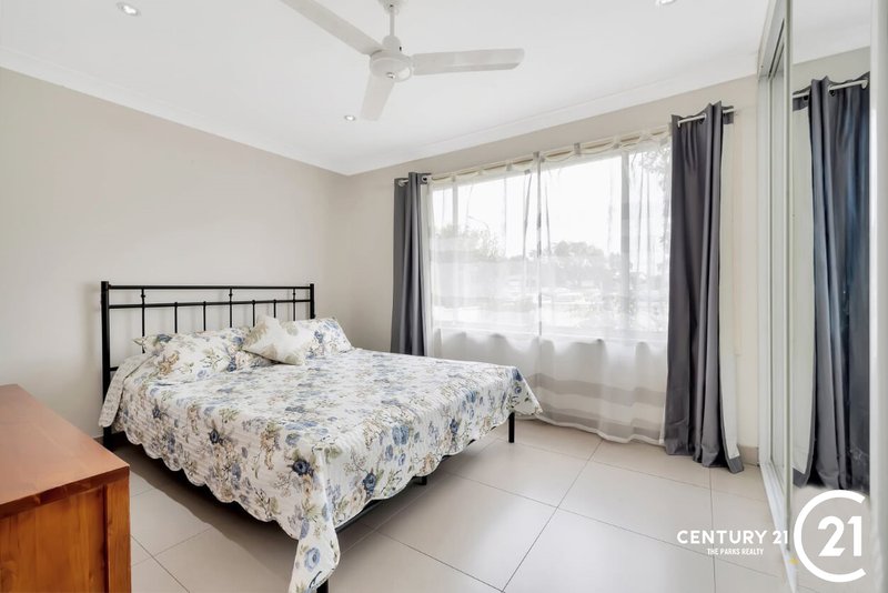 Photo - 11 Westwood Street, Prairiewood NSW 2176 - Image 6