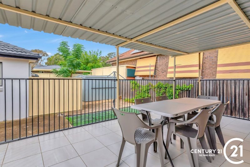 Photo - 11 Westwood Street, Prairiewood NSW 2176 - Image 9