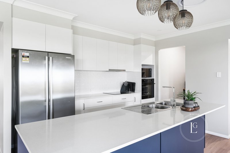 Photo - 11 Wetherby Street, Highfields QLD 4352 - Image 4