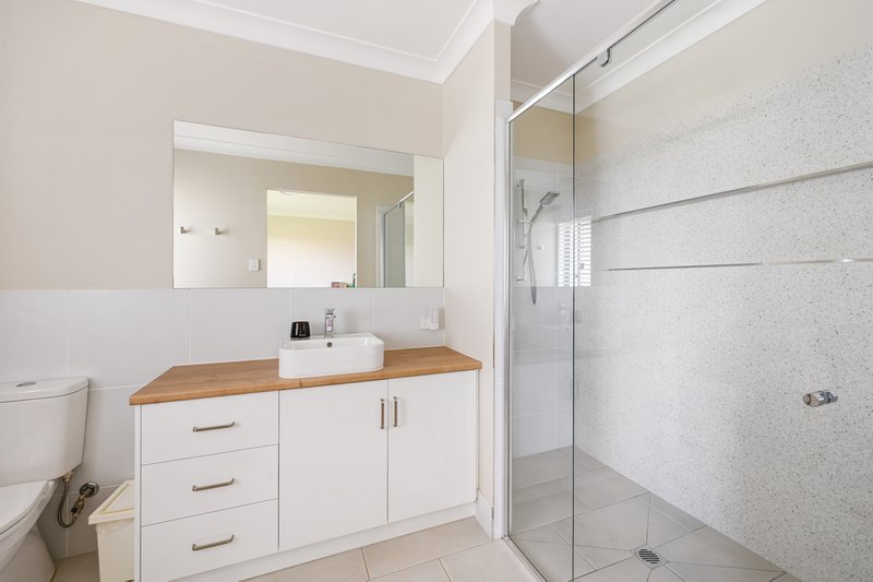 Photo - 11 Wetherby Street, Highfields QLD 4352 - Image 10