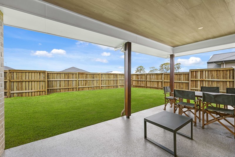 Photo - 11 Wetherby Street, Highfields QLD 4352 - Image 15