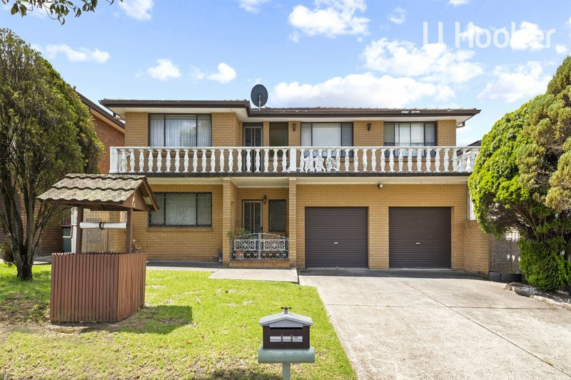 11 Wheatley Street, St Johns Park NSW 2176