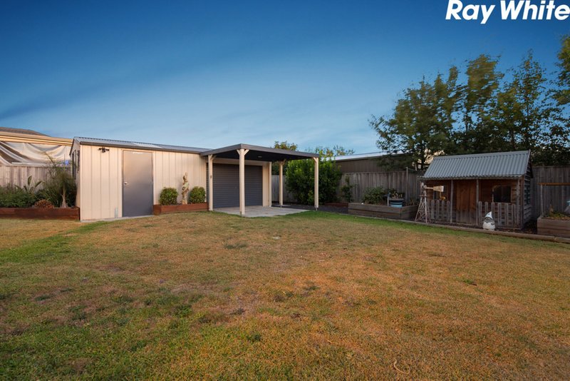 Photo - 11 Whiteley Way, Pakenham VIC 3810 - Image 17