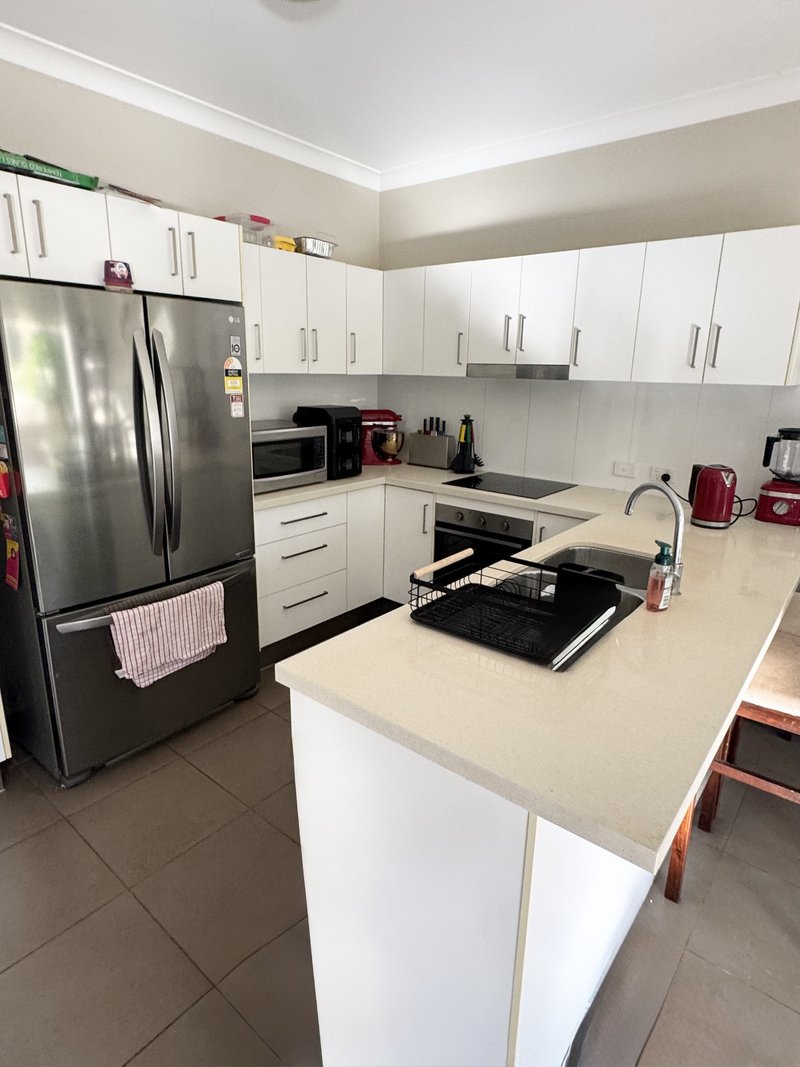 Photo - 11 Wighton Street, Sandgate QLD 4017 - Image 3