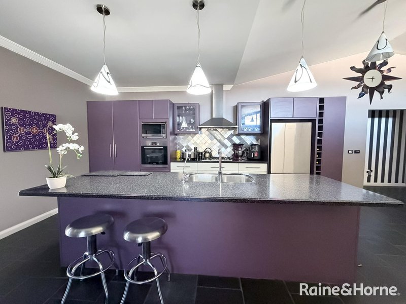Photo - 11 Willott Close, Eglinton NSW 2795 - Image 7