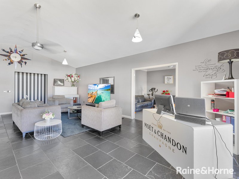 Photo - 11 Willott Close, Eglinton NSW 2795 - Image 12
