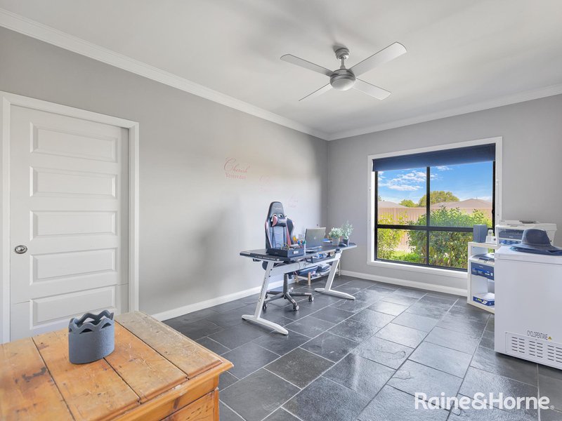 Photo - 11 Willott Close, Eglinton NSW 2795 - Image 18