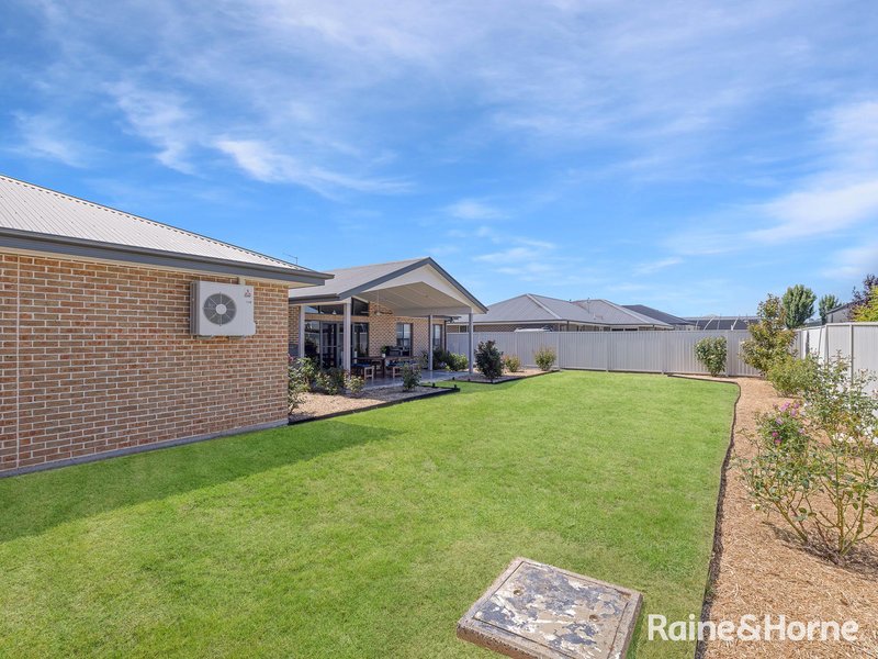 Photo - 11 Willott Close, Eglinton NSW 2795 - Image 25