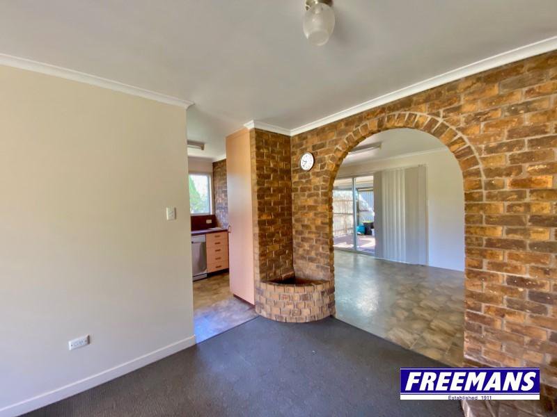 Photo - 11 Willowglen Street, Kingaroy QLD 4610 - Image 6