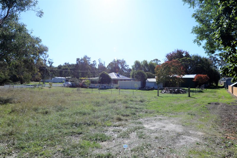 Photo - 11 Wilson Street, Nannup WA 6275 - Image 2