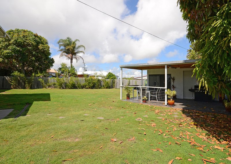 Photo - 11 Winbirra Way, Scarness QLD 4655 - Image 22