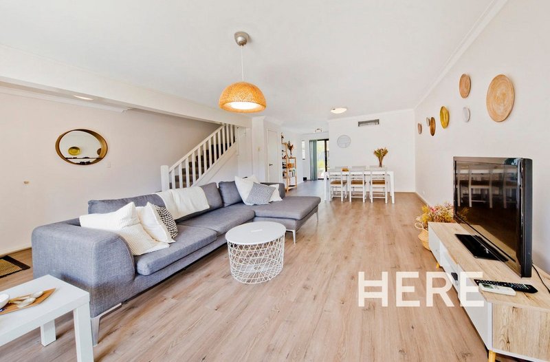 Photo - 11 Windich Place, Leederville WA 6007 - Image 2