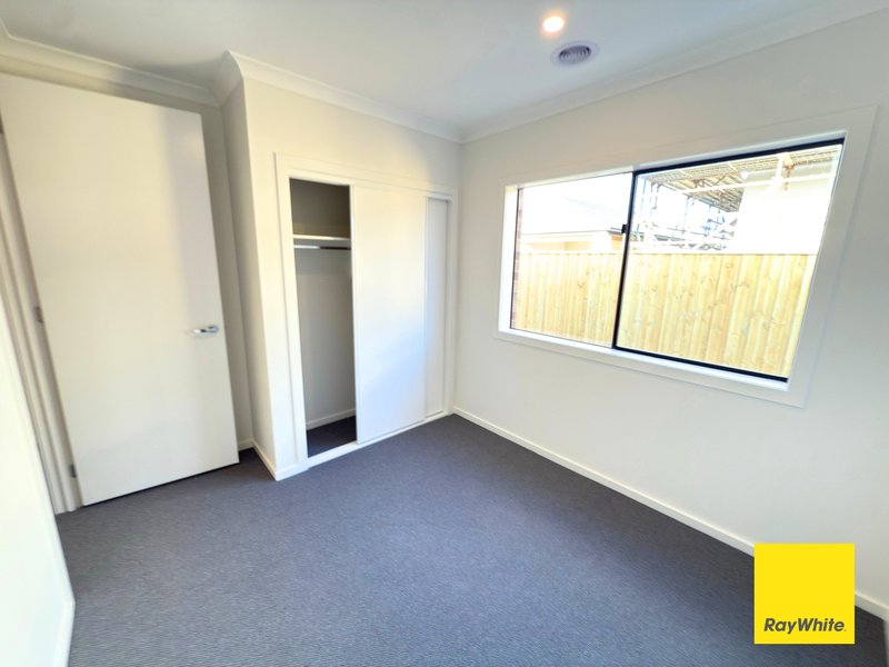 Photo - 11 Windjammer Street, Tarneit VIC 3029 - Image 15