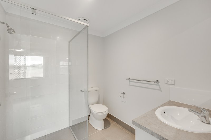 Photo - 1/1 Wingspan Street, Meringandan West QLD 4352 - Image 7