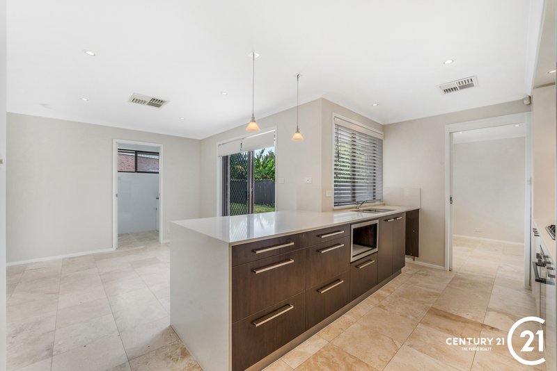 Photo - 11 Winton Avenue, Edensor Park NSW 2176 - Image 6