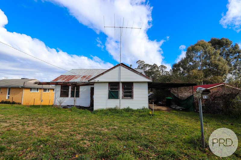 11 Winton Street, Tumbarumba NSW 2653