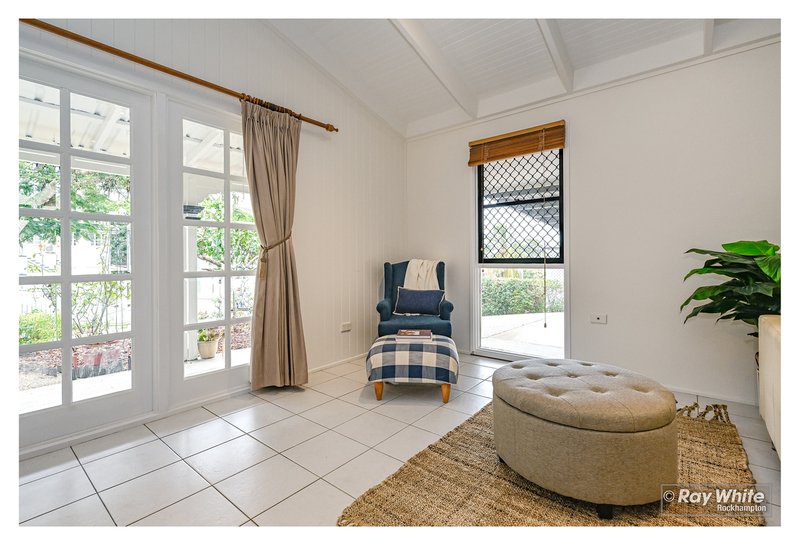 Photo - 11 Wiseman Street, The Range QLD 4700 - Image 10