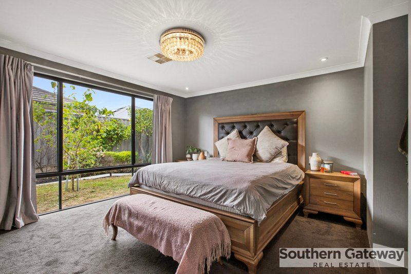 Photo - 11 Wonnich Street, Byford WA 6122 - Image 18
