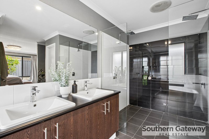 Photo - 11 Wonnich Street, Byford WA 6122 - Image 21