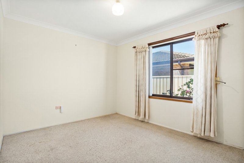 Photo - 11 Woodford Avenue, Warilla NSW 2528 - Image 8