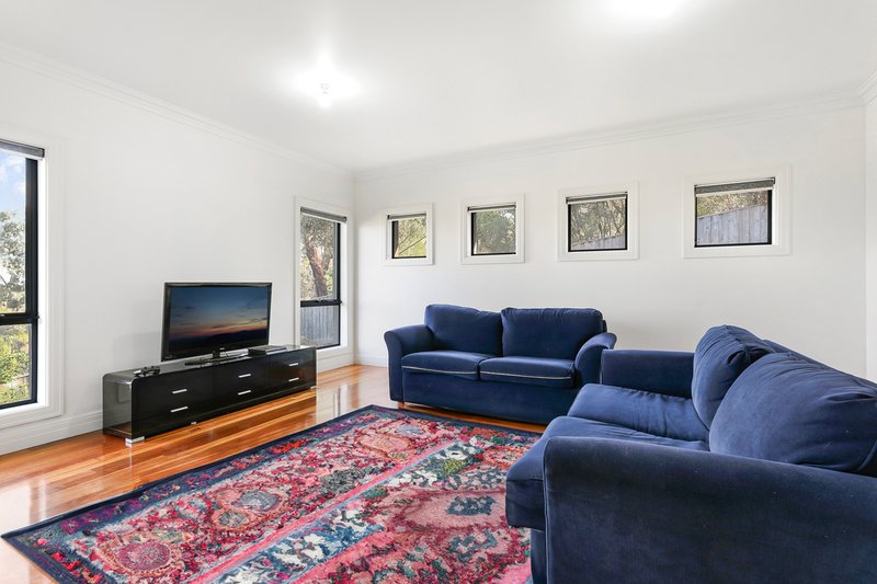 Photo - 11 Woods Point Drive, Beaconsfield VIC 3807 - Image 6