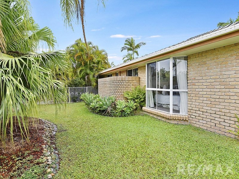 Photo - 11 Woodstone Ct , Varsity Lakes QLD 4227 - Image 17