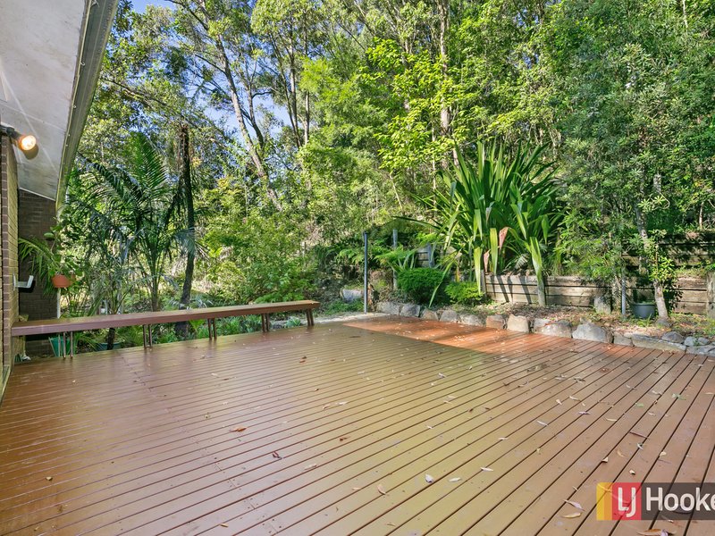 Photo - 11 Woodview Road, Springfield NSW 2250 - Image 5