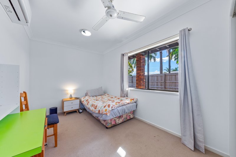 Photo - 11 Woomerah Street, Cannonvale QLD 4802 - Image 15