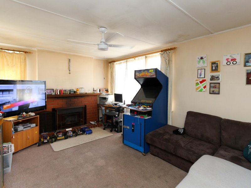 Photo - 11 Woorin Street, Berriedale TAS 7011 - Image 3