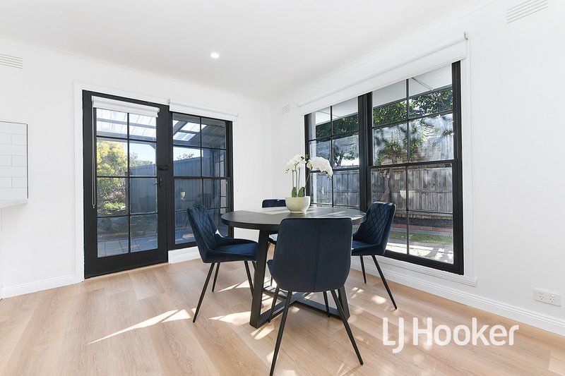 Photo - 11 Wren Street, Hampton Park VIC 3976 - Image 7