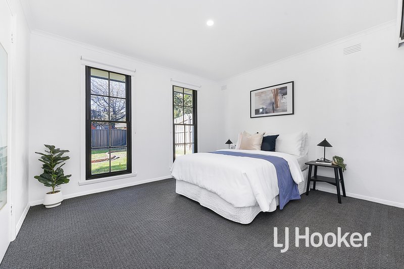 Photo - 11 Wren Street, Hampton Park VIC 3976 - Image 8