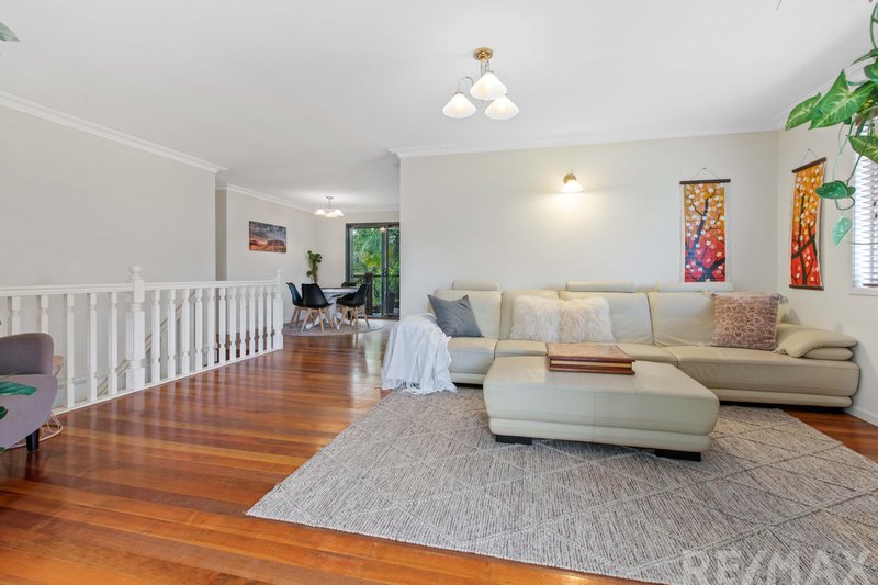 Photo - 11 Wunulla Street, Mount Gravatt East QLD 4122 - Image 5