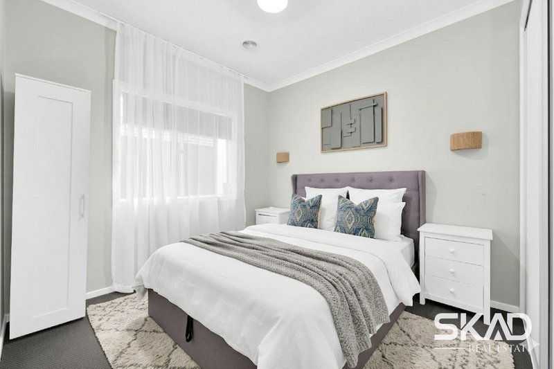 Photo - 11 Xenon Road, Kalkallo VIC 3064 - Image 9