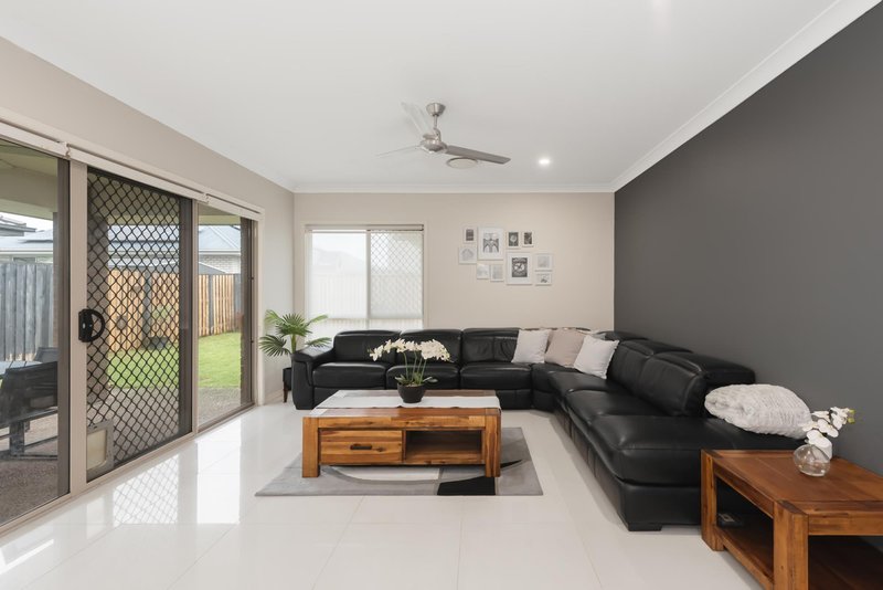 Photo - 11 Yatala Street, Pimpama QLD 4209 - Image 6