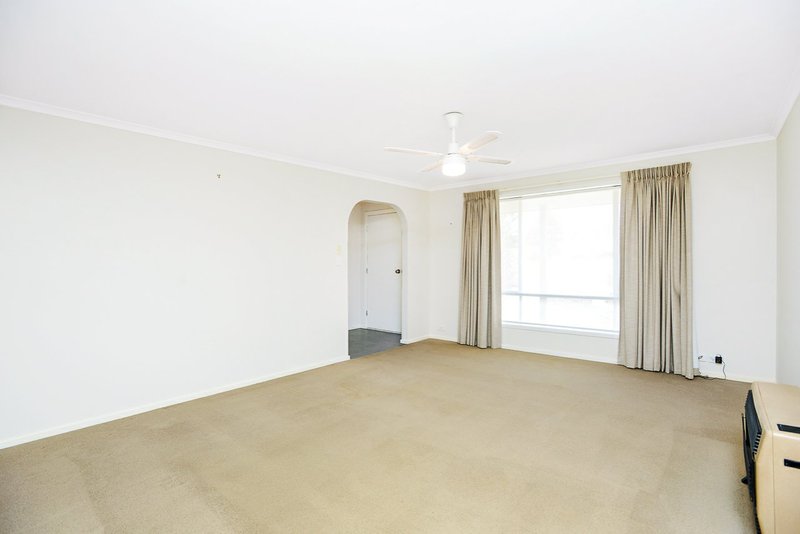 Photo - 11 Yates Avenue, Hayborough SA 5211 - Image 10