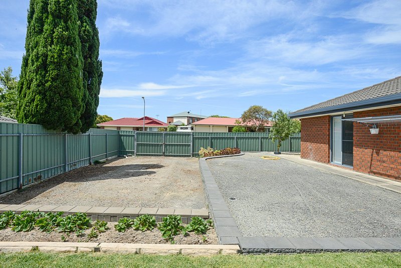 Photo - 11 Yates Avenue, Hayborough SA 5211 - Image 24