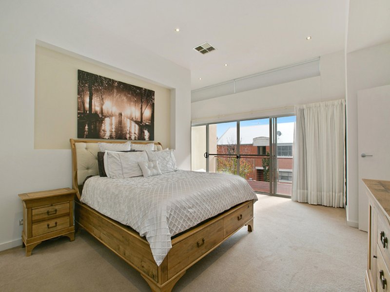 Photo - 11 Yates Street, Mawson Lakes SA 5095 - Image 11