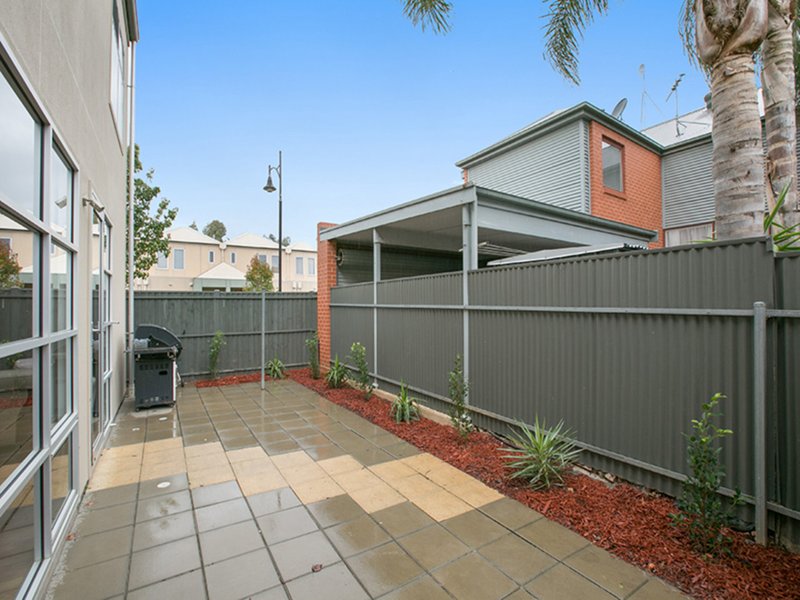 Photo - 11 Yates Street, Mawson Lakes SA 5095 - Image 21