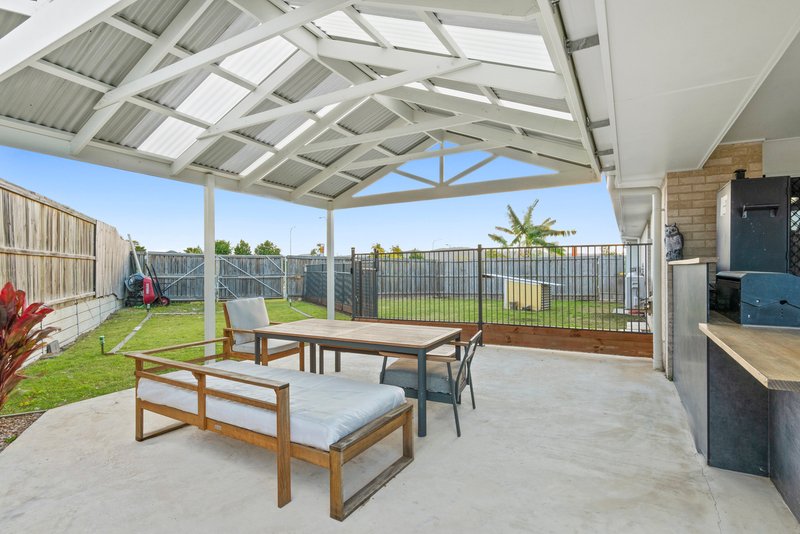 Photo - 11 Yellowstone Circuit, Yarrabilba QLD 4207 - Image 2